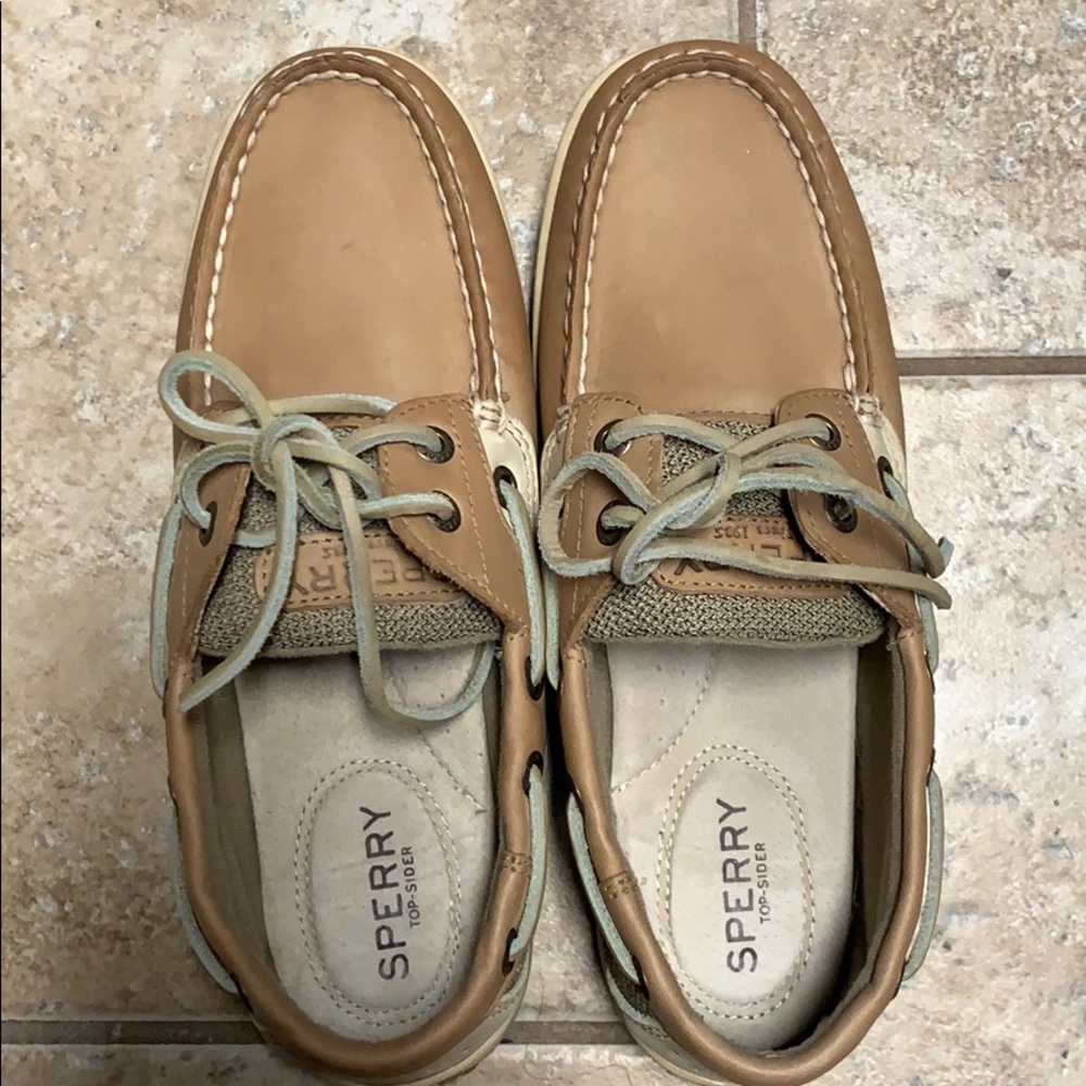New Sperry Topsiders size 6 womens